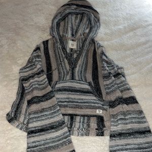 Knitted Billabong pullover